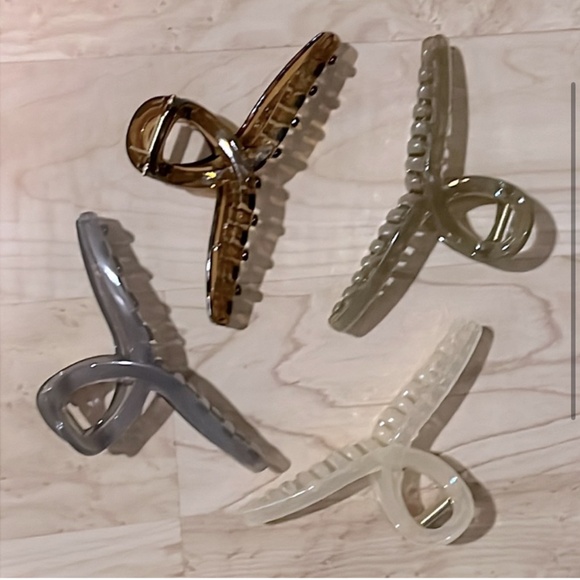 NEW ONE 5” hair claw clip, color choices: cream, Army green, grey, brown - Picture 1 of 7